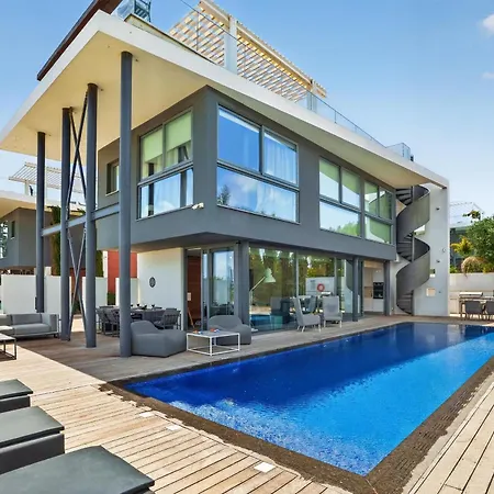 Villa Azzura Seafront Protaras